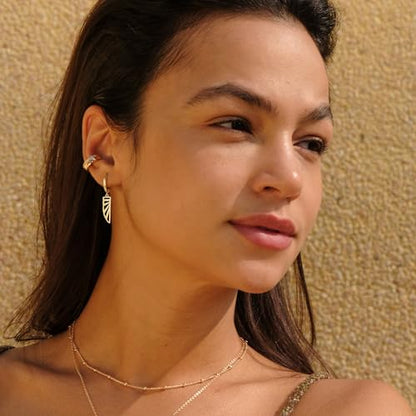 VACRONA Gold Heart Hoop Earrings Huggie Earrings for Women 14k Gold Plated Small Hoops Earrings - color: Knife GD