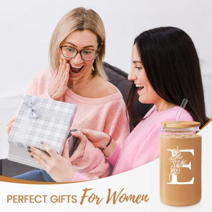 SANDJEST Monogrammed Gifts for Women - Monogram E Initial Glass Cup 16 Oz Can Coffee Cups with Lid and Straw - Monogram Initials Gifts for Womens on Birthday - color: Initial E