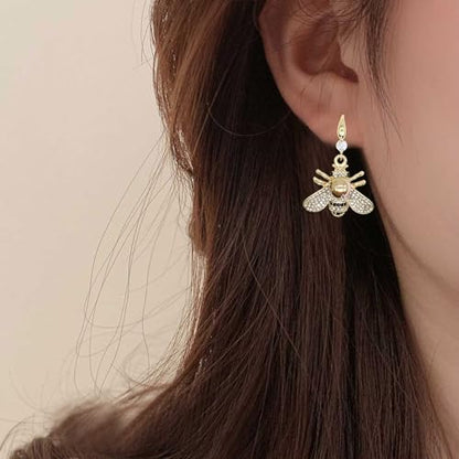 Honey Bee Brooches Crystal Insect Themed Bee Brooch Animal Fashion Shell Pearl Brooch Pin Gold Tone - color: Gold pearl earring