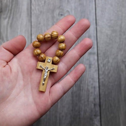 Needzo Wooden Rosary Ring, Catholic Cross on Devotional Prayer Beads, Religious Handout and Gifts, Pack of 3