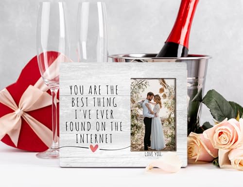 Orchroma Couple Picture Frame,Couple Gifts Anniversary Engagement Birthday Presents for Couples Boyfriend Girlfriend Newlyweds,You Are the Best Thing I’ve Ever Found on the Internet 4x6 Photo Frame - color: Best 2