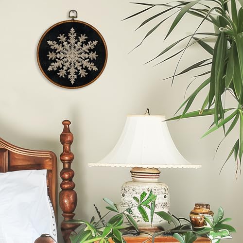 BCUANGD Winter Round Wall Art Decor - Vintage Winter Snow Wall Art Canvas Frame Artwork Prints, Rustic Christmas Holiday Cottage Round Wall Hanging Decorations for Home Farmhouse Bedroom, 10"x10" - color: Christmas-1