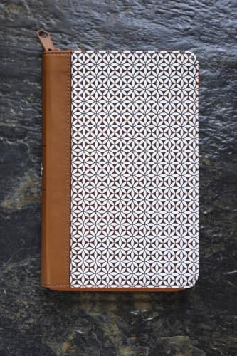 NIV, Thinline Bible, Compact, Leathersoft, Brown/White, Zippered, Red Letter, Comfort Print