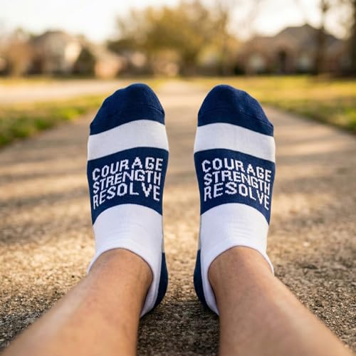 Gone For a Run Motivational Ankle Running Socks - Affirmation Runners Gifts - color: Courage Strength (Black)