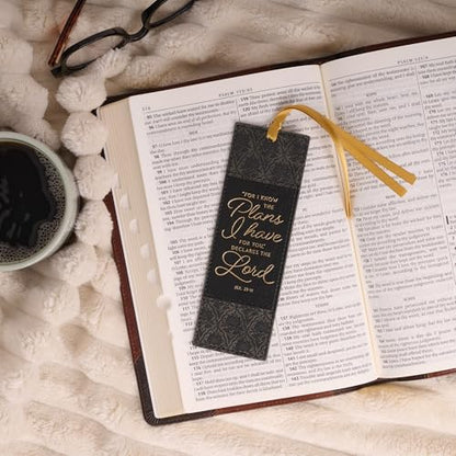 Christian Art Gifts Premium Faux Leather Bookmark: I Know the Plans - color: Blac & Charcoal Floral/Know the Plans