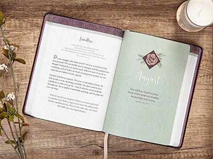 Daily Strength for Women: A 365-Day Devotional