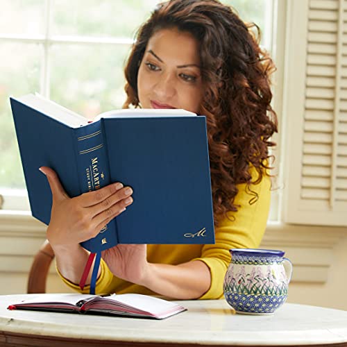 NKJV, MacArthur Study Bible, Blue Cloth over Board, Comfort Print: Unleashing God's Truth One Verse at a Time (Holy Bible, New King James Version)