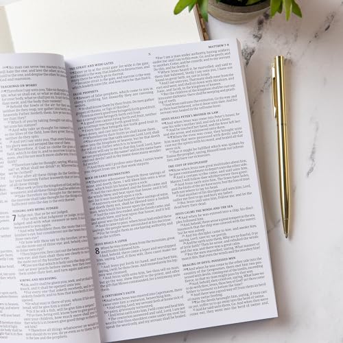 KJV Outreach Bible, Large Print Edition, Black Letter, Presentation Page, Gospel Presentation, Easy-to-Read Bible MCM Type