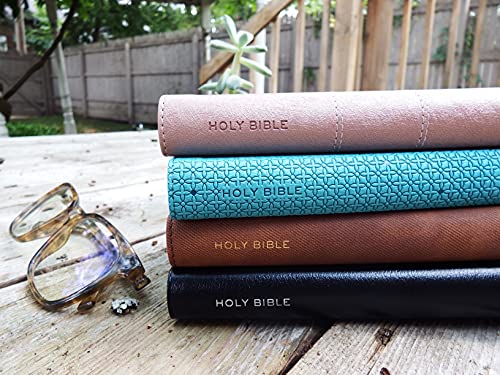 NIV, Pocket Thinline Bible, Bonded Leather, Black, Red Letter, Comfort Print