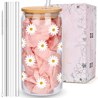 Cute Glass Cups with Lids and Straws, Daisy Flower Iced Coffee Smoothie Matcha Cup Tumbler Christmas Birthday Gifts for Women Sister Friend Her Preppy Teenage Girls Teen Girl Gifts Trendy Stuff Things