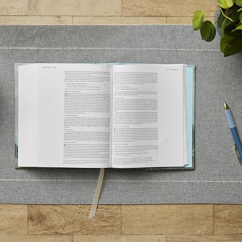 NKJV, Journal the Word Bible: Reflect, Journal or Create Art Next to Your Favorite Verses (Cloth over Board, Gray, Red Letter, Comfort Print): ... or Create Art Next to Your Favorite Verses