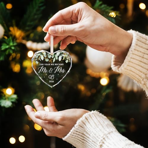 HEXMOZ Wedding Gifts for Couples 2026 - Bridal Shower Gifts for Bride - color: Mr Mrs 2026 1 Glass