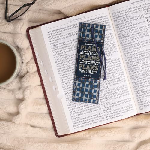 Christian Art Gifts Faux Leather Bookmark for Graduates: I Know the Plans - color: Navy & Gold Plaid/Know the Plans