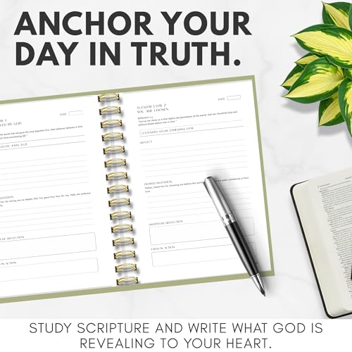 Prayer Journal with Bible Study - 20 Weeks Guided Daily Prayer Journal for Woman to Strengthen Faith and Practice Gratitude - Religious Gift for Spritual Growth - color: Green