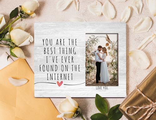 Orchroma Couple Picture Frame,Couple Gifts Anniversary Engagement Birthday Presents for Couples Boyfriend Girlfriend Newlyweds,You Are the Best Thing I’ve Ever Found on the Internet 4x6 Photo Frame - color: Best 2