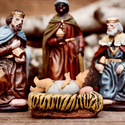 DOITOOL Baby Jesus Statue, 2.3 Inch Mini Resin Baby Jesus Figurine in Manger Nativity Collectible, Holy Infant Doll for Spiritual Collection Easter Display Christian Home Decor