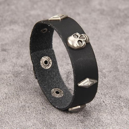 Jeilwiy Punk Rock Gothic Black Rivet Leather Spiked Necklace Collar Neckband Leather Choker Necklace for Women Mom Gifts Adjustable - color: Gothic Bracelet Black