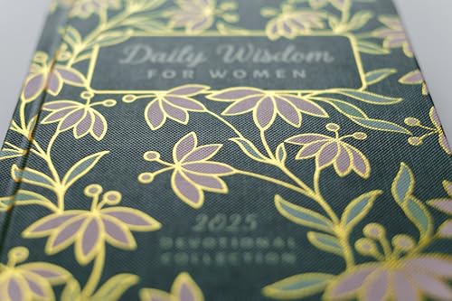 Daily Wisdom for Women 2025 Devotional Collection (Daily Wisdom - Annual Edition)