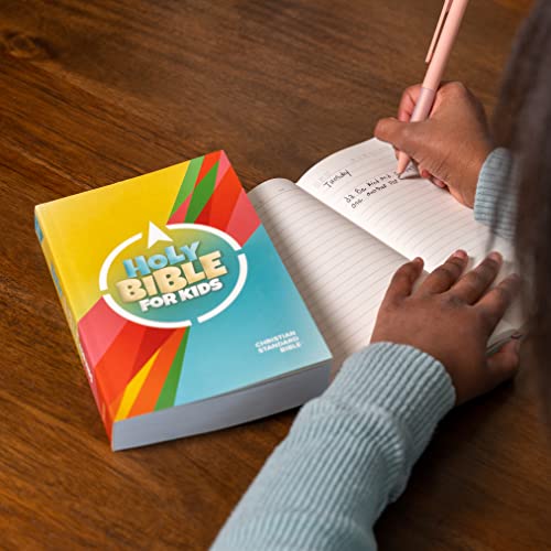CSB Outreach Bible for Kids, Trade Paper, Black Letter, Presentation Page, Kid-friendly Gospel Presentation, Easy-to-Read Bible Serif Type