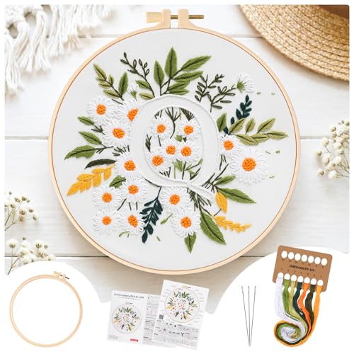 Zerzsy 7.87 '' Embroidery Kits Plant Flower Leaf English Letter Patterns for Beginners Adults, Easy to Learn Cross Stitch Kit for Home Office Decor - color: Letter Q