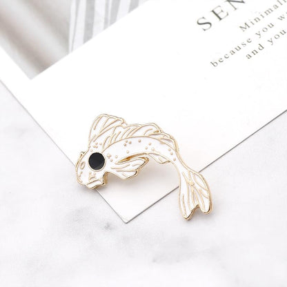 2Pcs coadipress Lovely Fish Brooch Enamel Lapel Brooches Pin Set Cute Cartoon Koi Fish Pins for DIY Backpacks Clothes Bags Jackets Hat Jewelry Accessories Gift - color: Black White