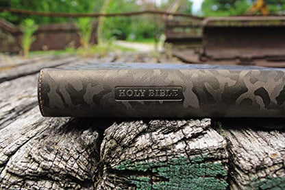 NIV, Boys' Bible, Leathersoft, Brown Camo, Comfort Print: A Foundation for Lifelong Faith and Learning for Boys Ages 8-12