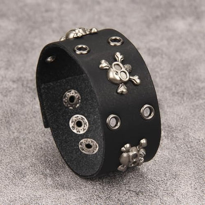 Jeilwiy Punk Rock Gothic Black Rivet Leather Spiked Necklace Collar Neckband Leather Choker Necklace for Women Mom Gifts Adjustable - color: HGB150-Black