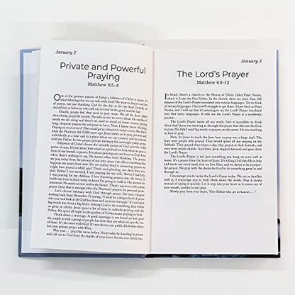 Capture the Moment: 365-Day Devotional