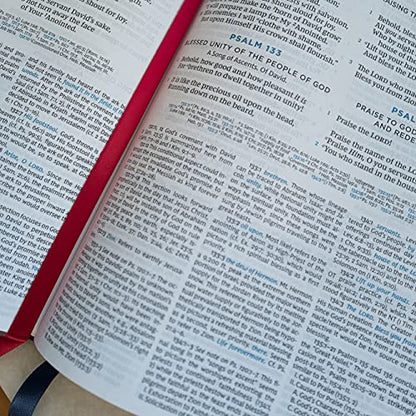 NKJV, MacArthur Study Bible, Blue Cloth over Board, Comfort Print: Unleashing God's Truth One Verse at a Time (Holy Bible, New King James Version)