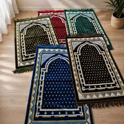 Velvet Muslim Prayer Mat Set, Soft Salah Rug, Islamic Gift for Men & Women (Green) - color: Green
